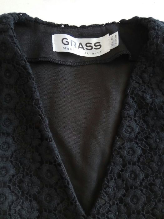 Платье приталенное GRASS