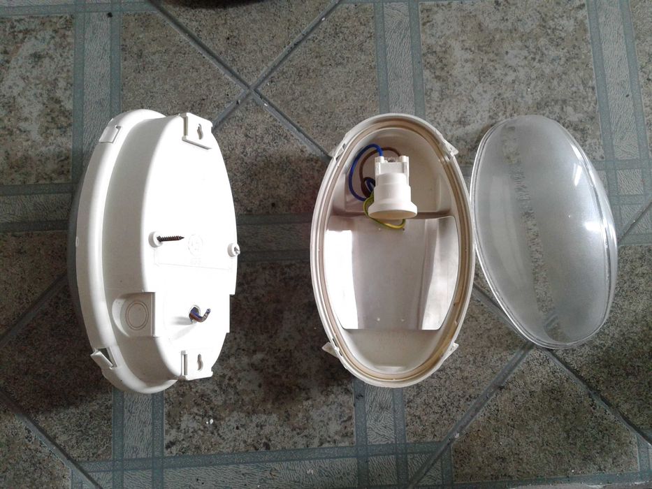 Armaduras elípticas de parede/ teto exterior, como NOVAS!