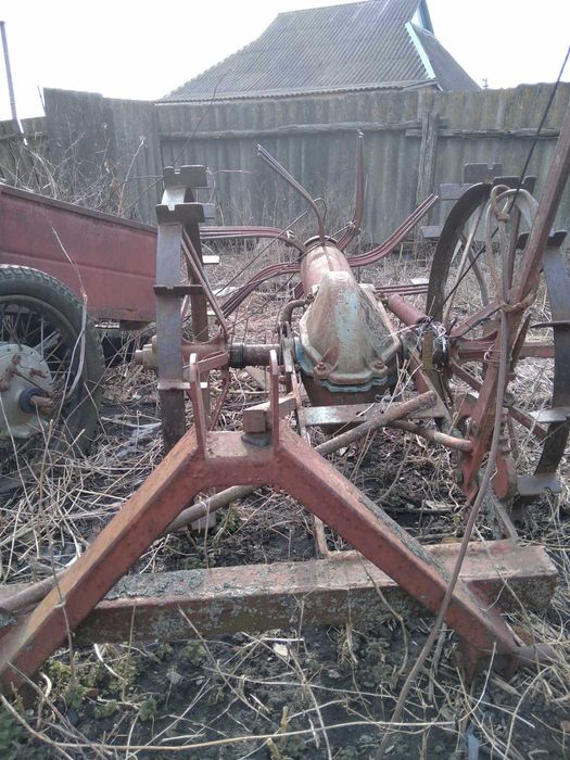 Продам копалку на трактор