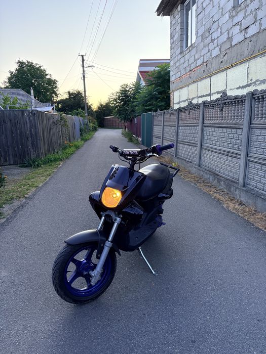 Продам Yamaha slider