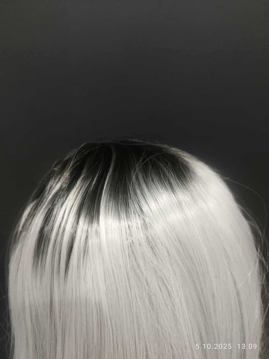 Peruka Vebonny. Na zdjęciu widoczna jest peruka typu lace front
