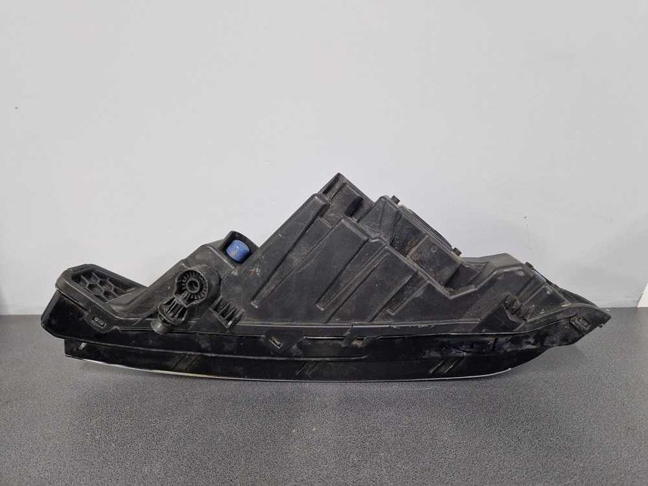 Skoda Superb III 3 Lift 3V0 Światło Jazdy Dziennej Led Halogen