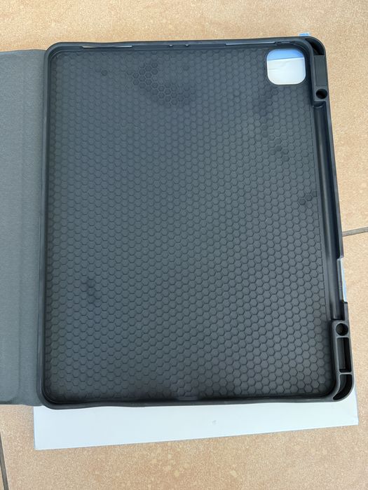 Etui do iPada z klawiaturą