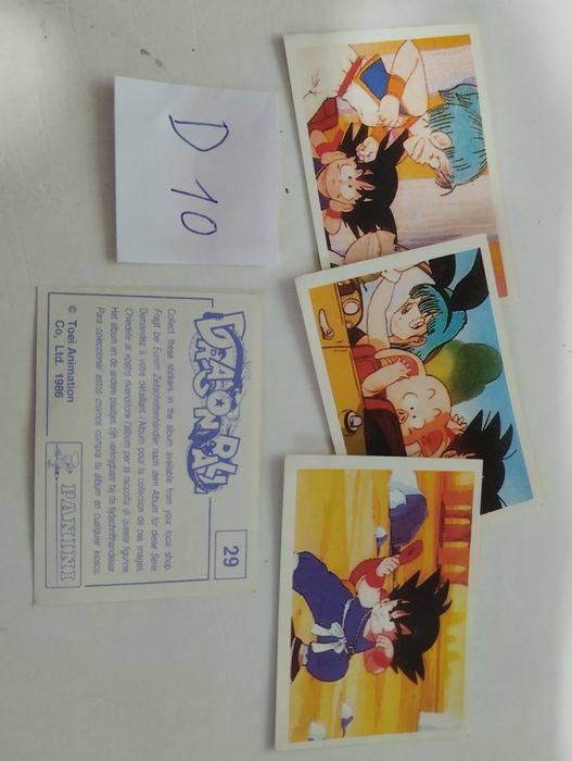 (D2) Cromos de 8 coleções