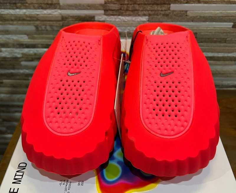 Nike Mind 001 Slide Solar Red R.40