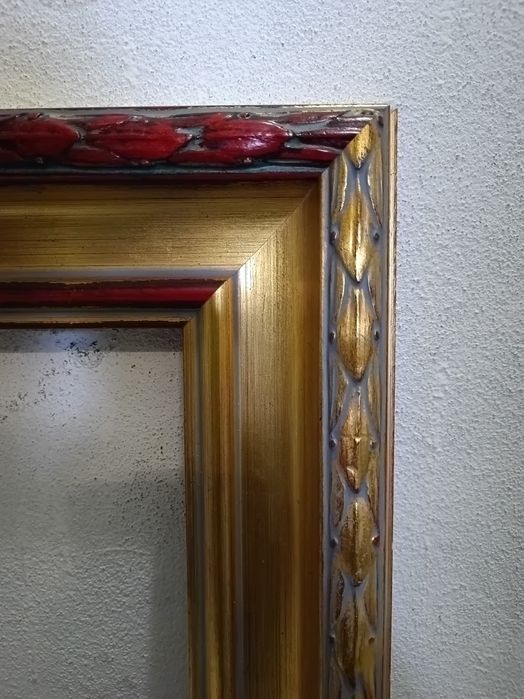 Moldura em talha dourada