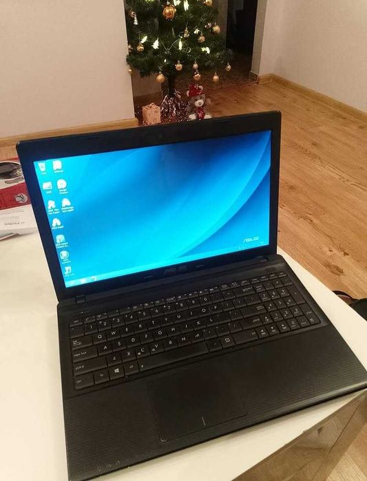 Ładny,szybki,sprawny laptop Asus,torba na laptopa GRATIS!