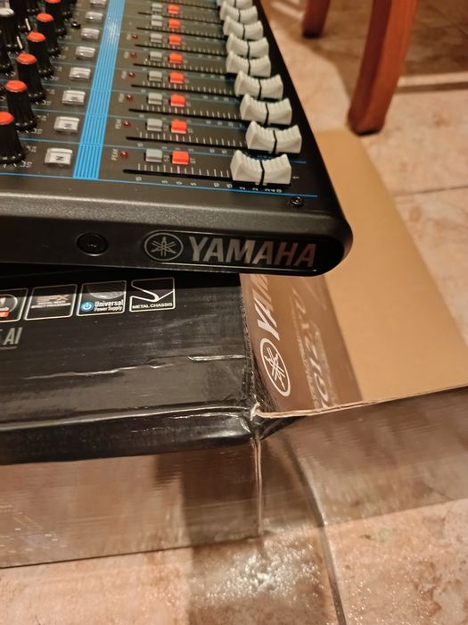 Mesa de Som Yamaha MG 12xu Completatamente Nova