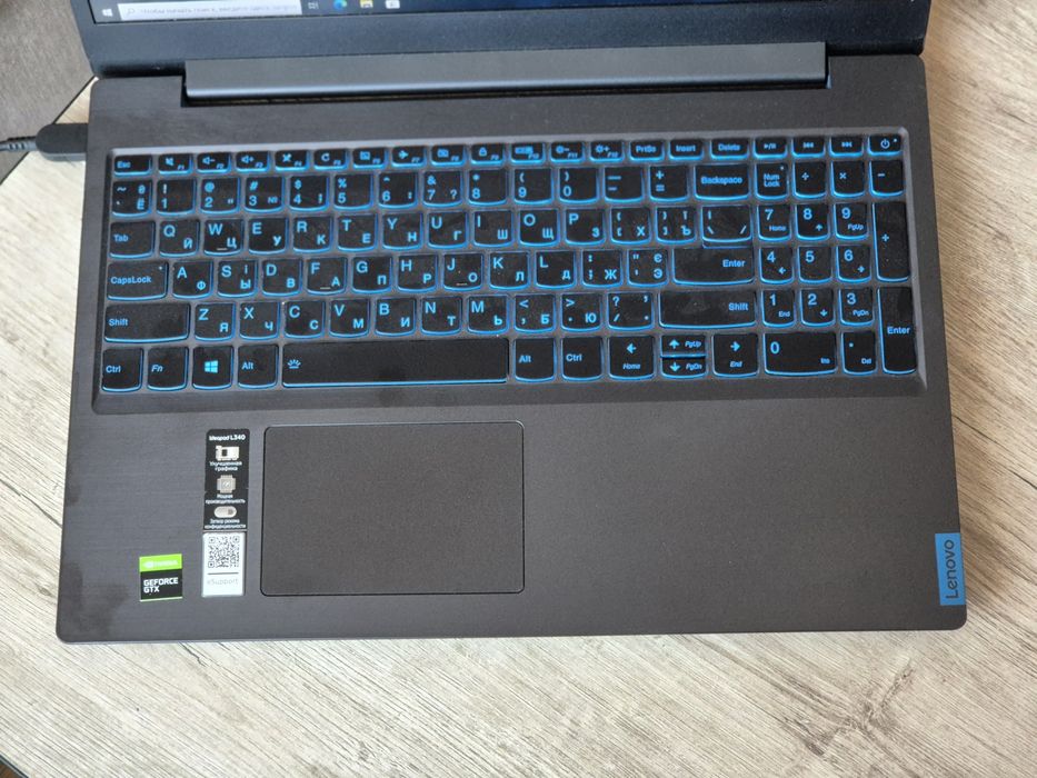 Lenovo Gaming 15.6 Core i5-9300h GTX1050 SSD+HDD