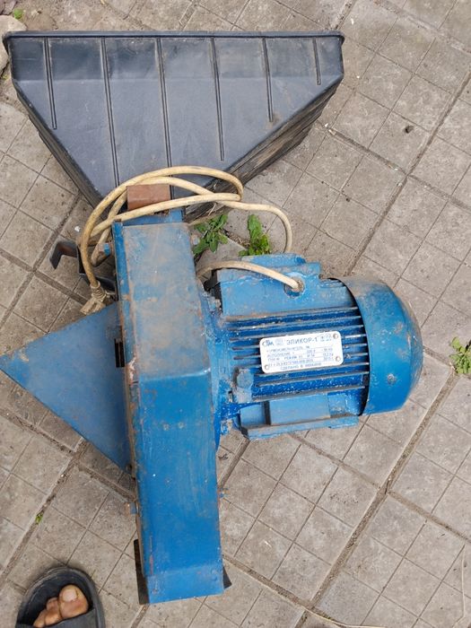 Мельница для зерна
