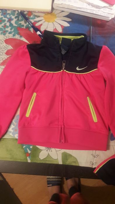 Dres Nike dziewczecy 3lata