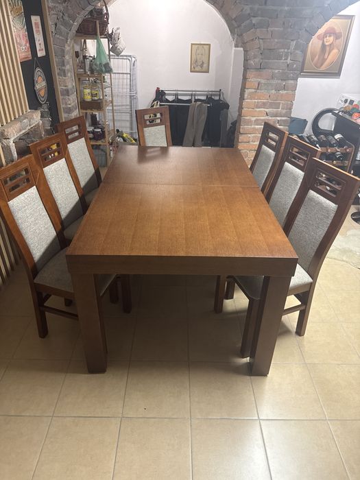 Sprzedam duży stol i 12 krzesel zestaw