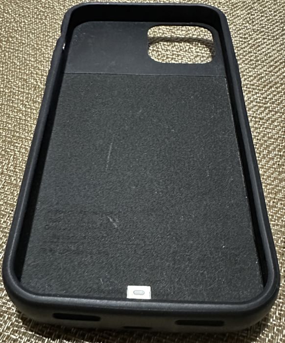 Продам чехол-аккумулятор для iPhone 12/12 Pro