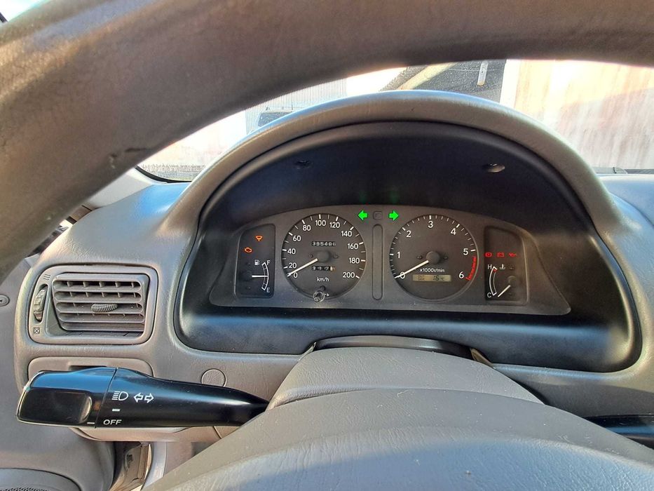 Toyota Corolla Starvan 2.0D 1998