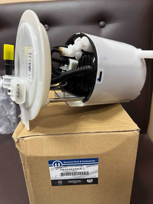 Топливный модуль JEEP GRAND CHEROKEE WK2 3,6L DODGE DURANGO 2011-2018