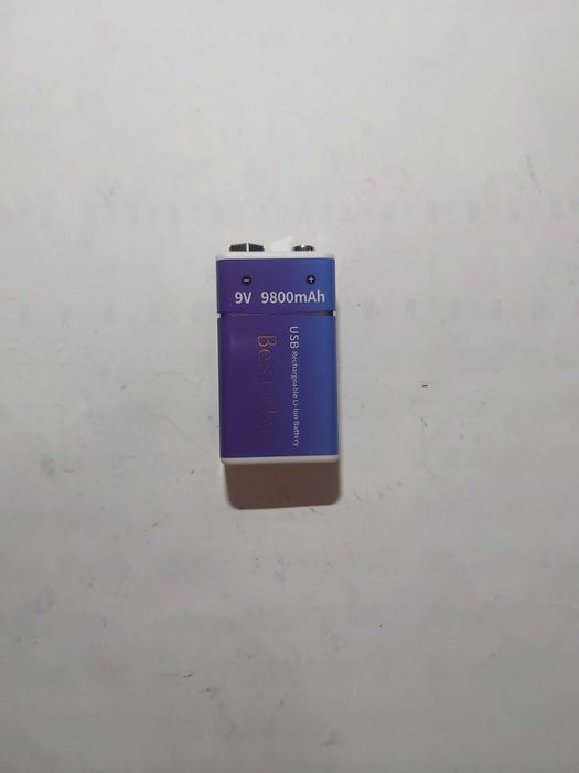 Rechargeable 9V Battery437396808003768320