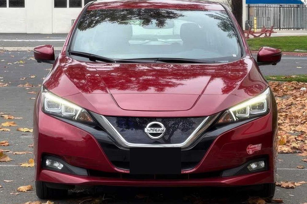 Nissan LEAF SL      2018