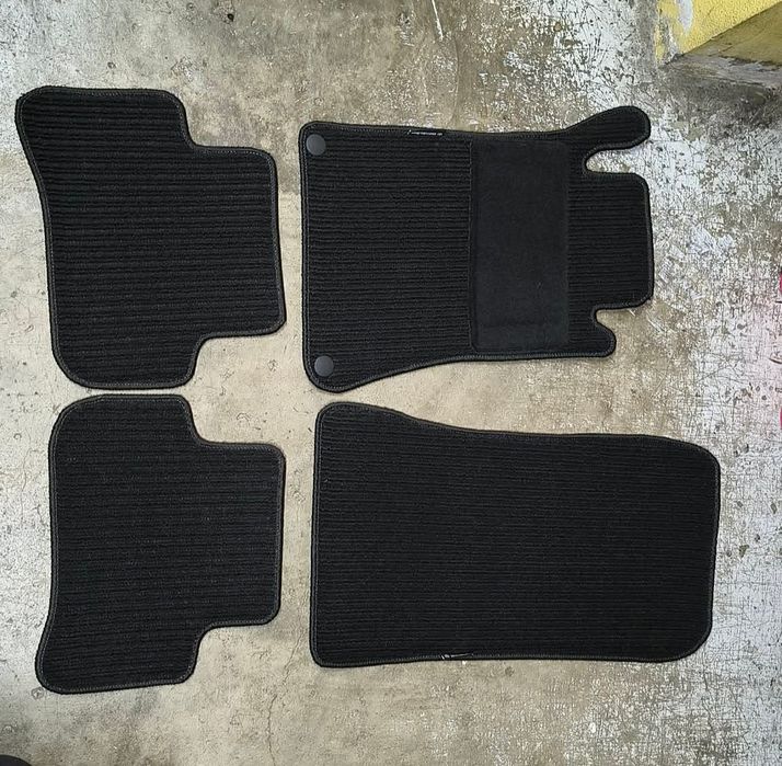 Tapetes NOVOS para Mercedes 190 w201