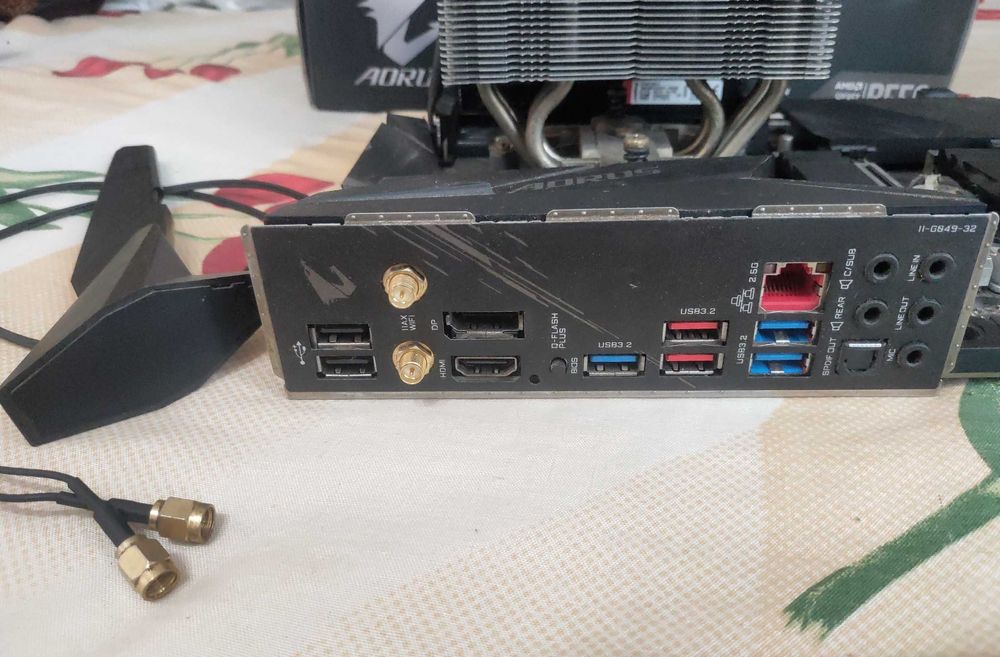 Комплект для пк: r5 5500, 16GB озу, материнка с wi-fi и охлаждение