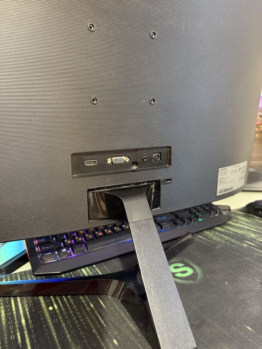 Monitor Samsung 24 Full Hd 60hz Okrągly