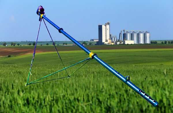 Шнековый погрузчик, винтовой конвейер, транспортер зерна 159х2х380