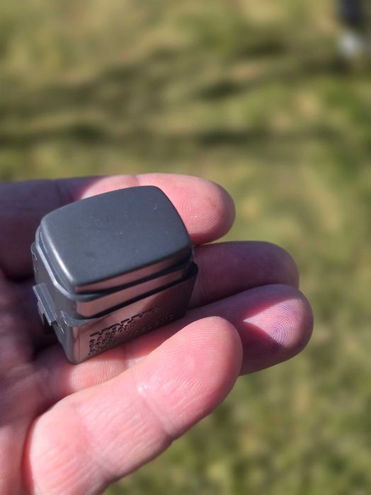 Zaślepka panelu klimatyzacji Volvo S60 S80 V70II XC70II XC90 - SZARA
