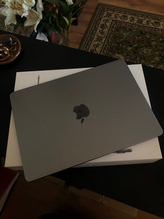 Apple MacBook Air 13”6 M3 2024