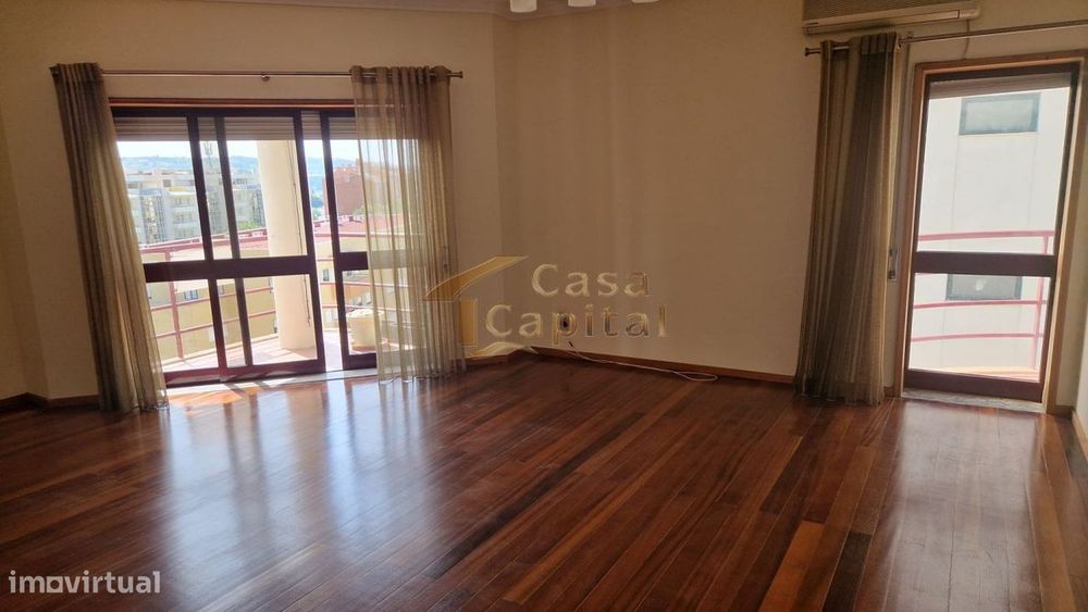 Apartamento T4 Sra. Conceição