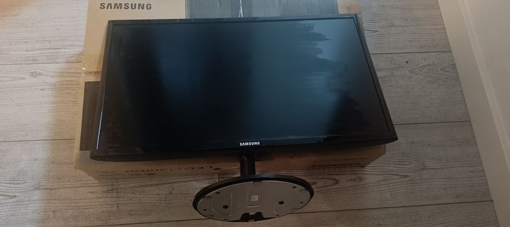 Monitor Samsung 24 cale 60 Hz