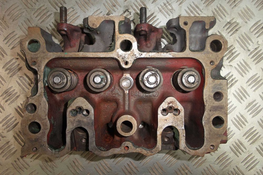 Głowica do silnika Deutz F2L1011. Cylinder head Deutz F2L1011