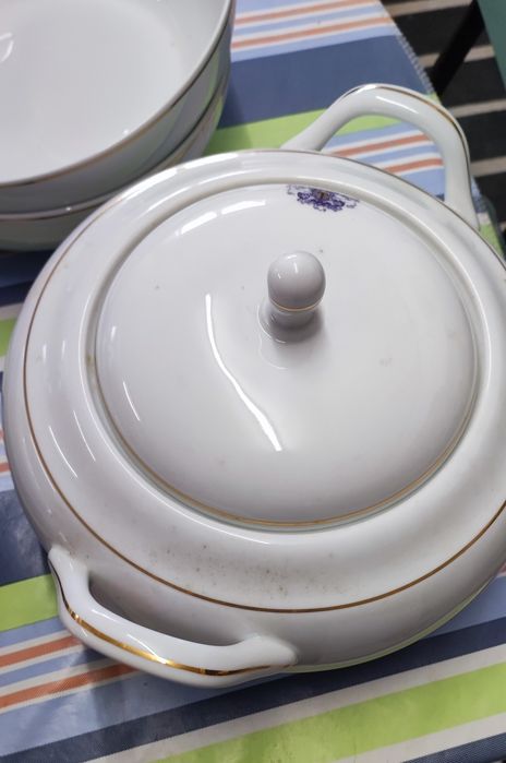 Serviço de jantar em porcelana Davenport Collection