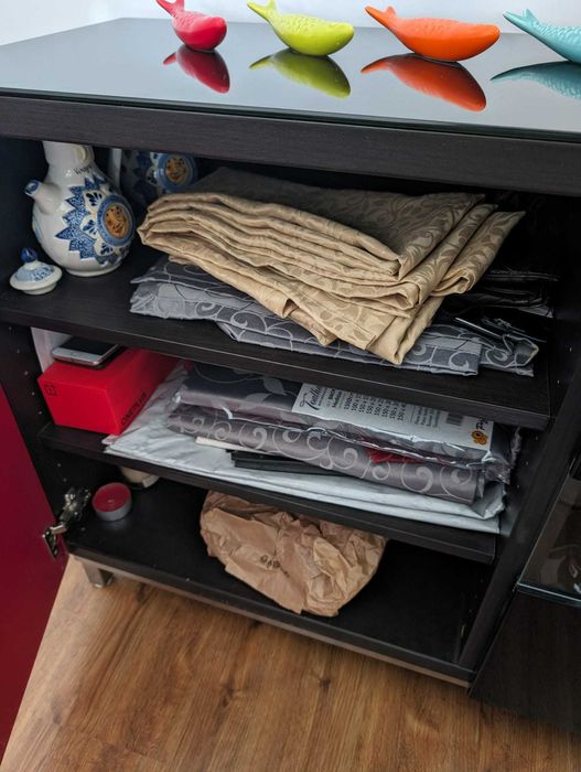 Aparador duplo de Sala de Jantar em excelente estado