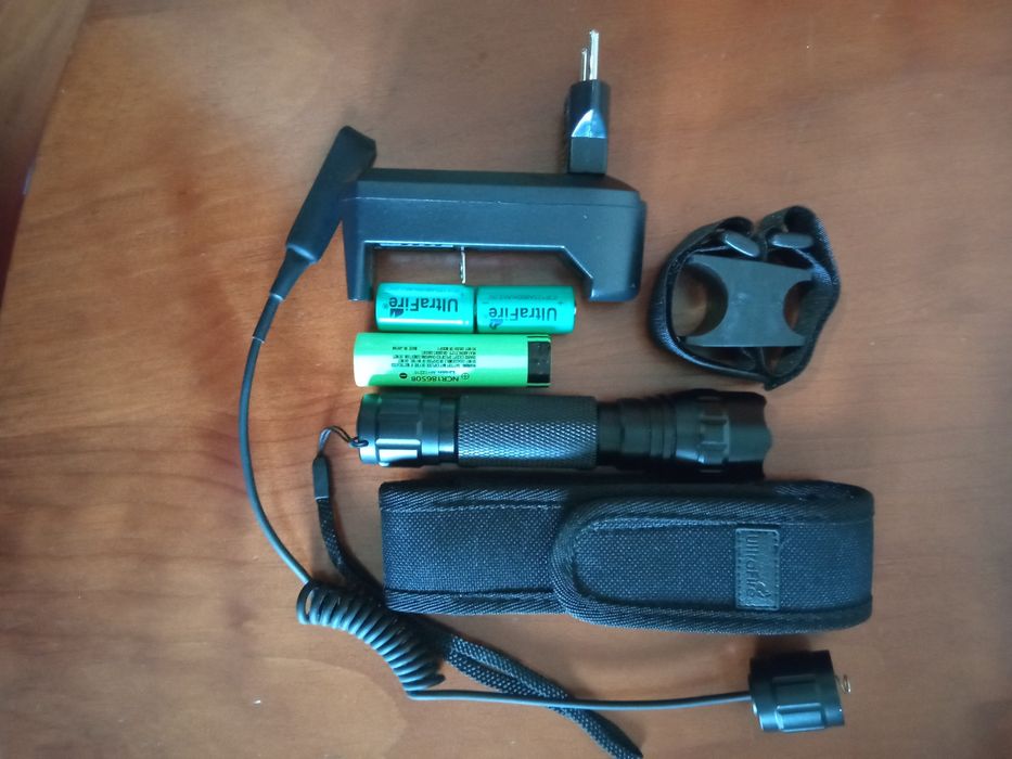 Kit Lanterna suporte interruptor extensível bolsa carregador baterias