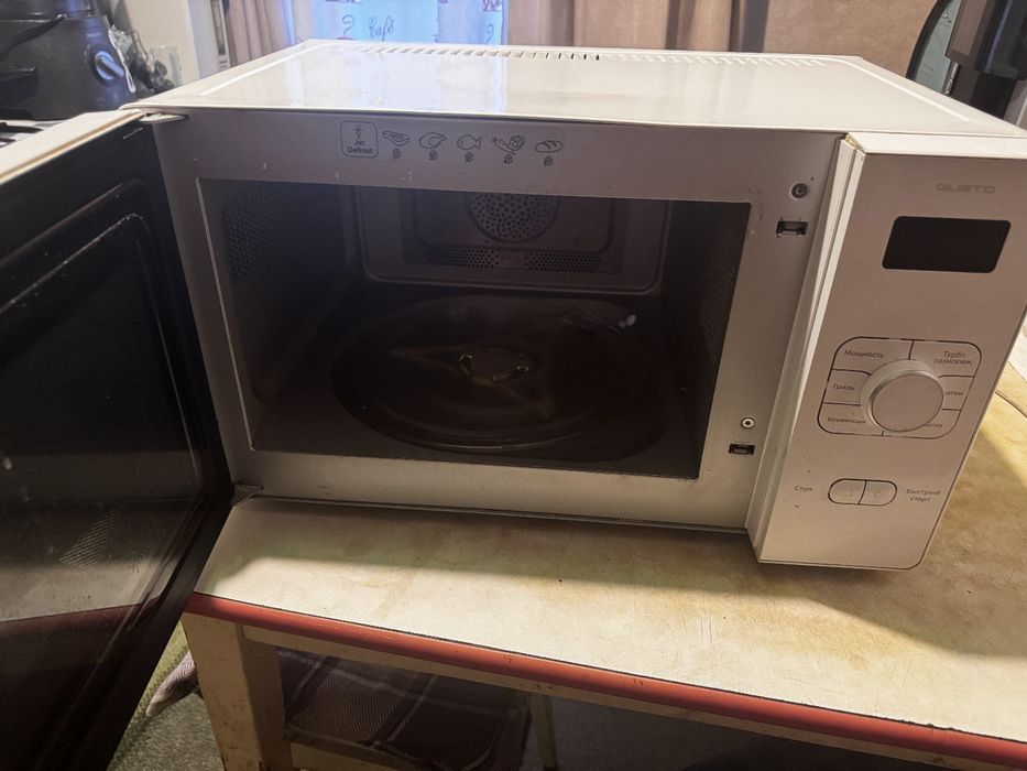 Микроволновка Whirlpool