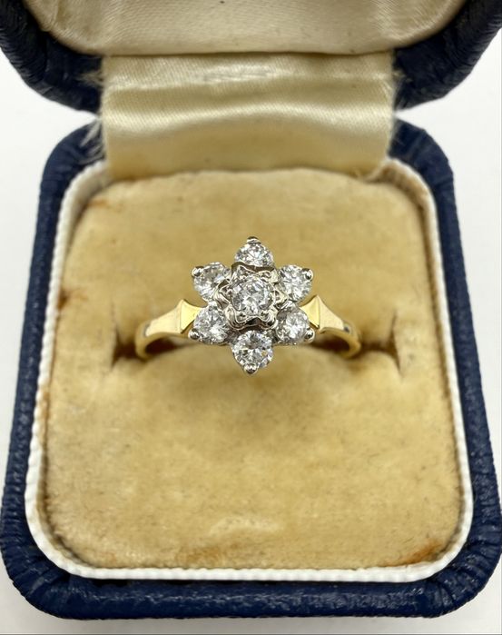 Złoty pierścionek 750 z diamentami 0,40ct