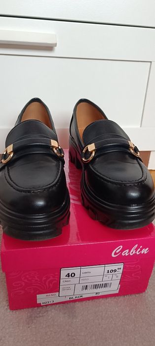 Mokasyny ekoskóra, r. 40, Cabin, półbuty czarne, gruba podeszwa
