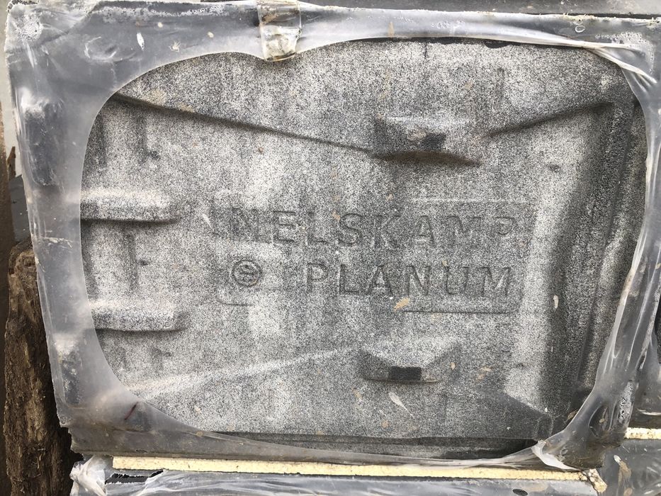 Dachówka grafitowa Nelskamp