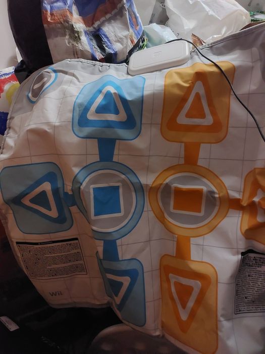 Wii em preto com imensos acessórios e jogos