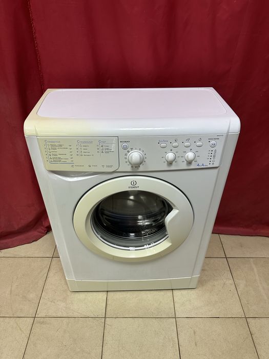Стиральная машина Indesit 32 см 4 кг