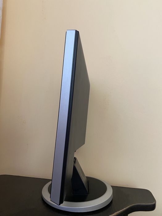 Монітор samsung 730BF