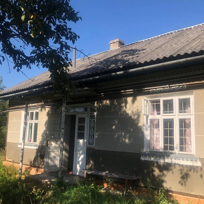 Будинок, ставок, земля біля Карпат, річка, ліс