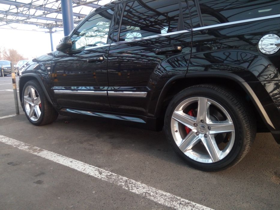 Jeep Grand cheeroke srt8