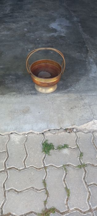 Cesta em cobre antiga