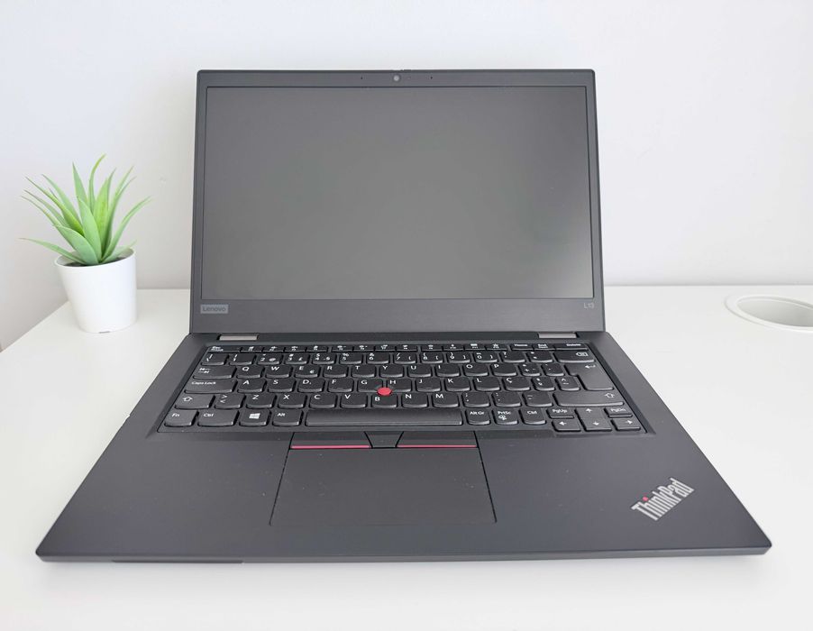 Portátil Lenovo L13 (i3 10ª Geração + 4GB + 256GB SSD)