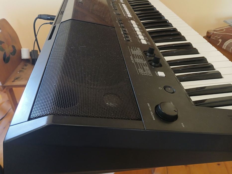 Yamaha PSR E 433