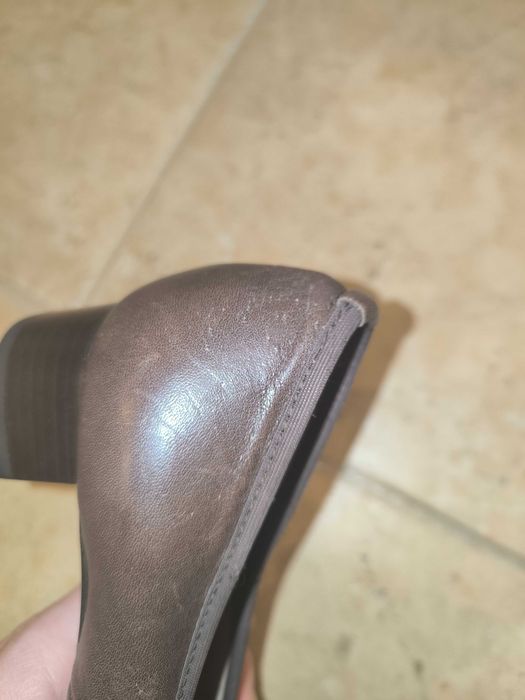 Brenda Zaro 38 czółenka