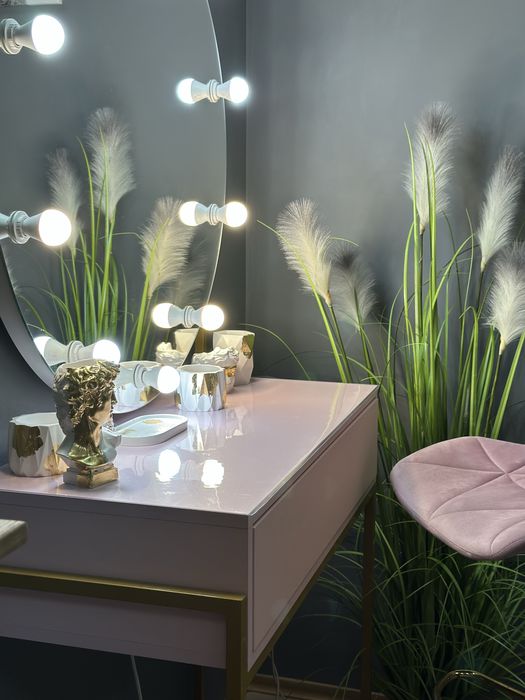 Оренда робочого місця для бровіста, візажиста