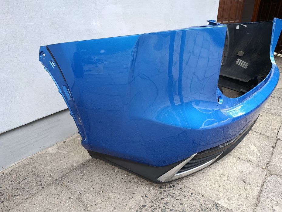 Tylny zderzak Lexus NX300h