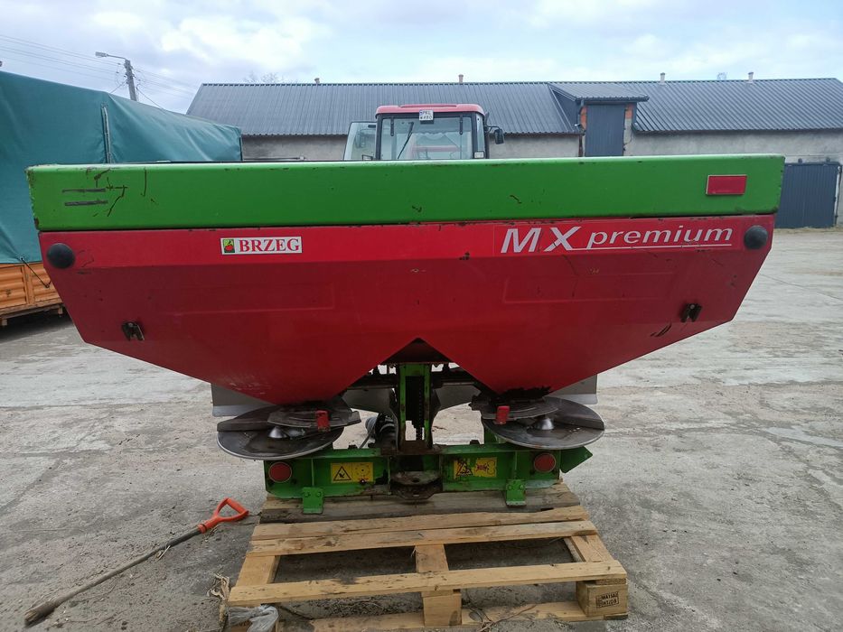 Rozsiewacz nawozów UNIA MX 850