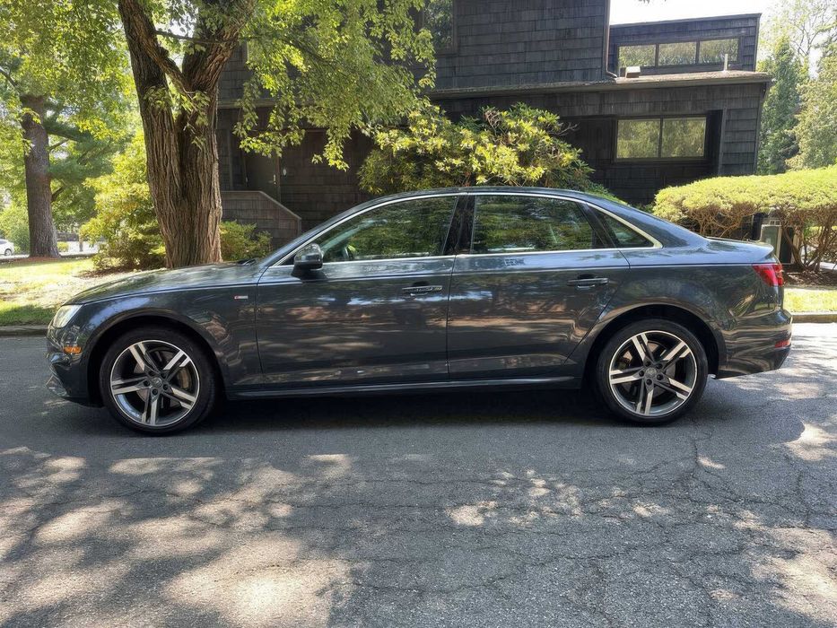 Audi A4 quattro Premium Plus      2019